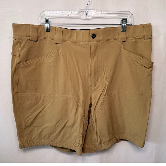 Duluth Trading Co Other - Duluth Trading Armachillo Flex Men's Standard Fit Khaki Shorts, Size 42